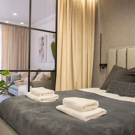 Apartamento Malila Premium Stwosza - Main Train Station *
